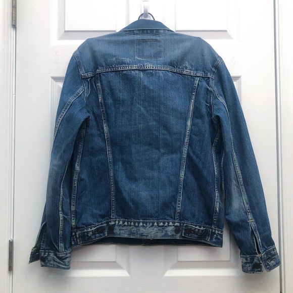 Levi Strauss & Co Women's Medium Denim Jean Jacket, 72334 - Picture 2 of 7